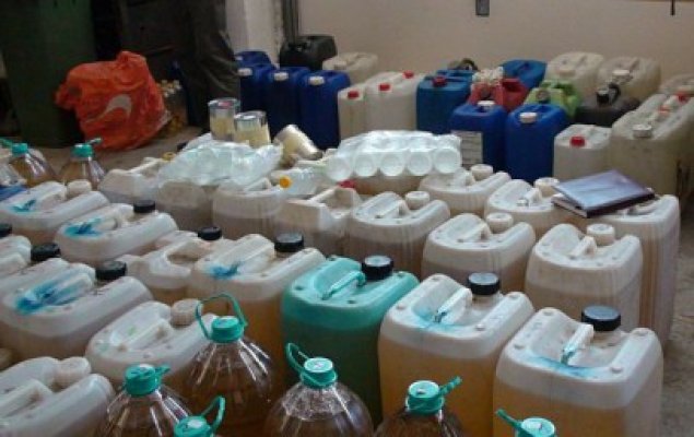Reţinuţi pentru evaziune fiscală cu alcool